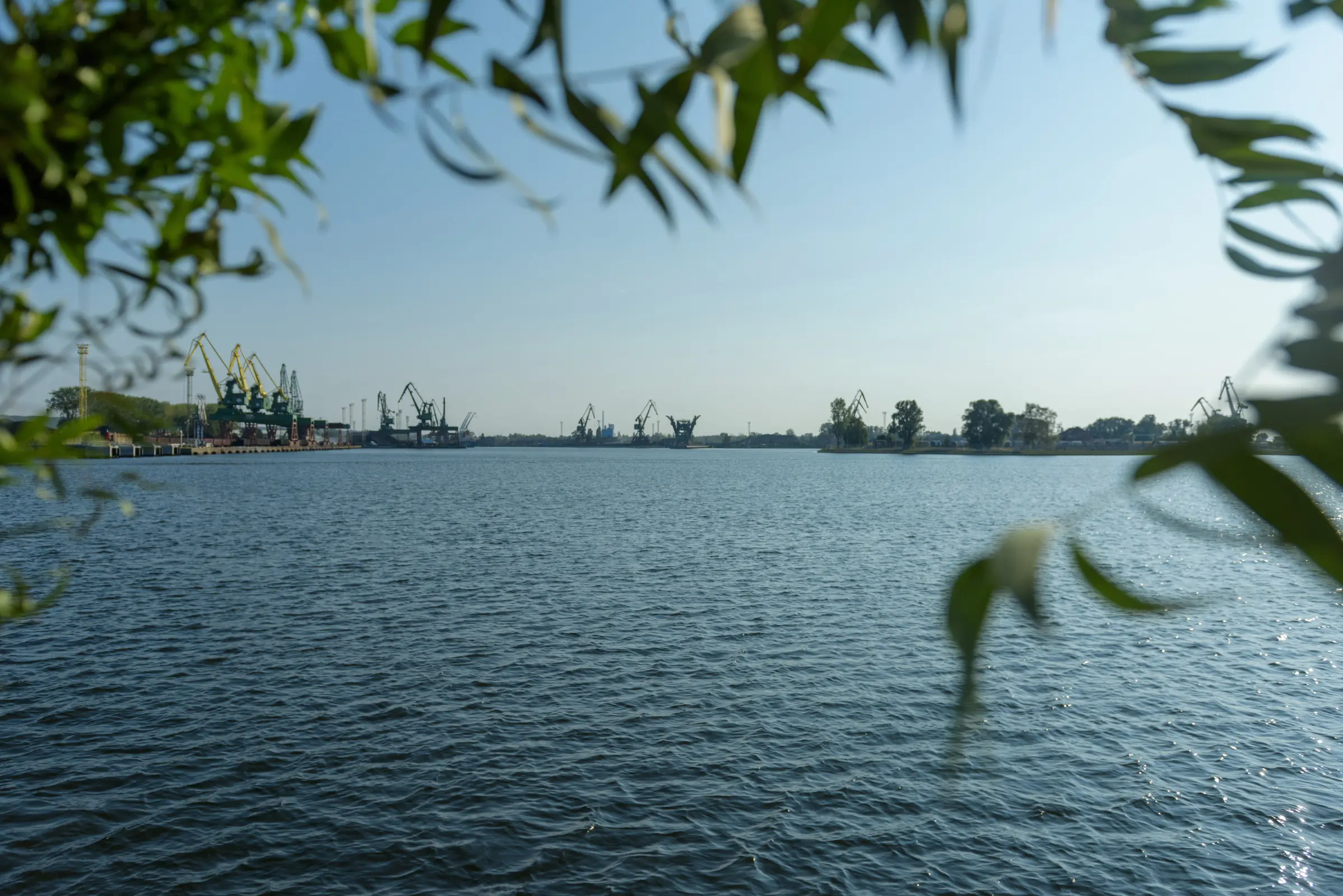 Trochę dalej od miasta rejs na betonowiec, Jezioro Dąbie, Wieża Bismarcka